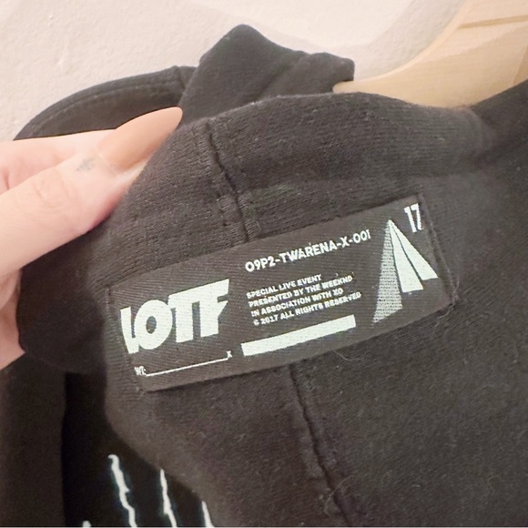 The Weeknd Legend of Fall Tour Hoodie Black Long Sleeve Pullover - Picture 5 of 5